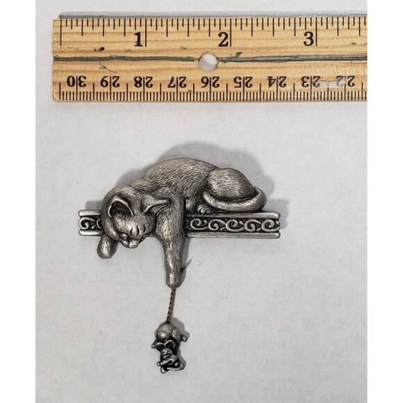 Vintage J Jonette Cat and Mouse Brooch Signed JJ Pewter Brooch Pin Feline - Picture 3 of 3
